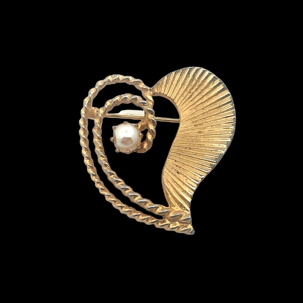 Vintage - Signed - Marvella - Twist Rope Faux Pearl Gold Tone Heart Brooch Pin